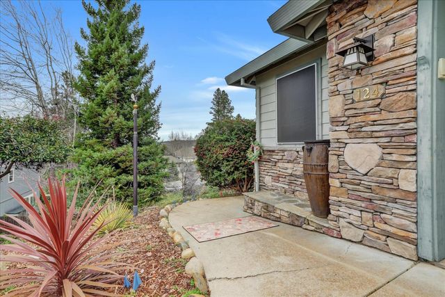 124 Ruby Ledge Ct, Grass Valley, CA 95945