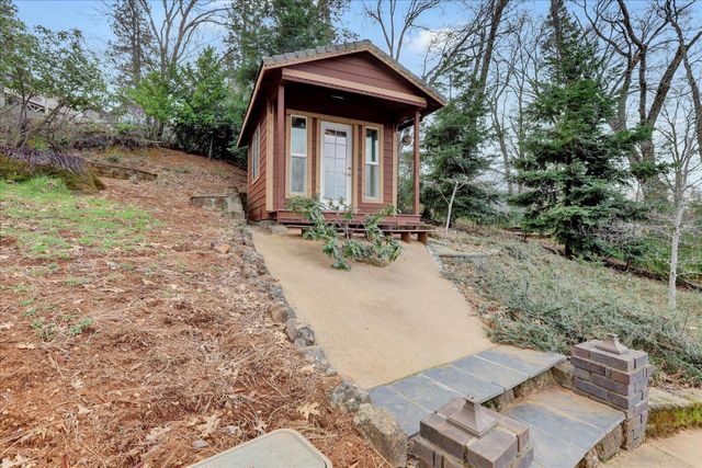 124 Ruby Ledge Ct, Grass Valley, CA 95945