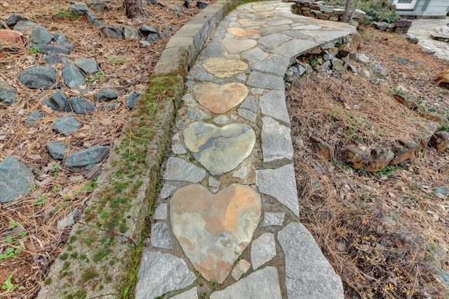 124 Ruby Ledge Ct, Grass Valley, CA 95945