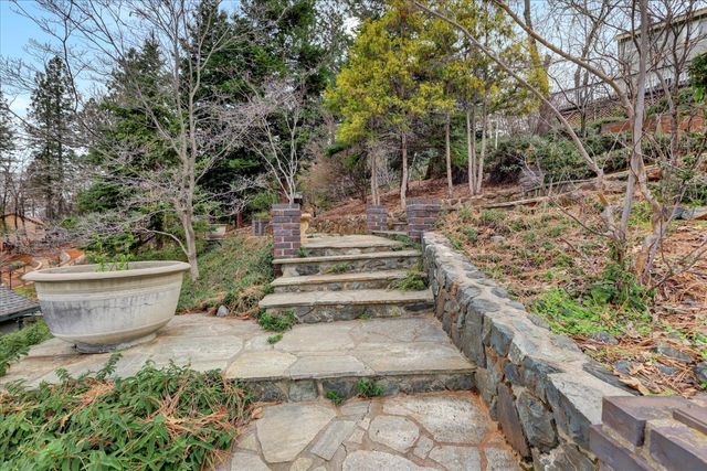 124 Ruby Ledge Ct, Grass Valley, CA 95945