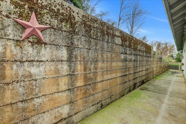 124 Ruby Ledge Ct, Grass Valley, CA 95945