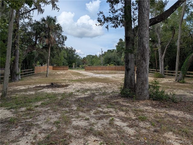 34 Palm Drive, Inglis, FL 34449