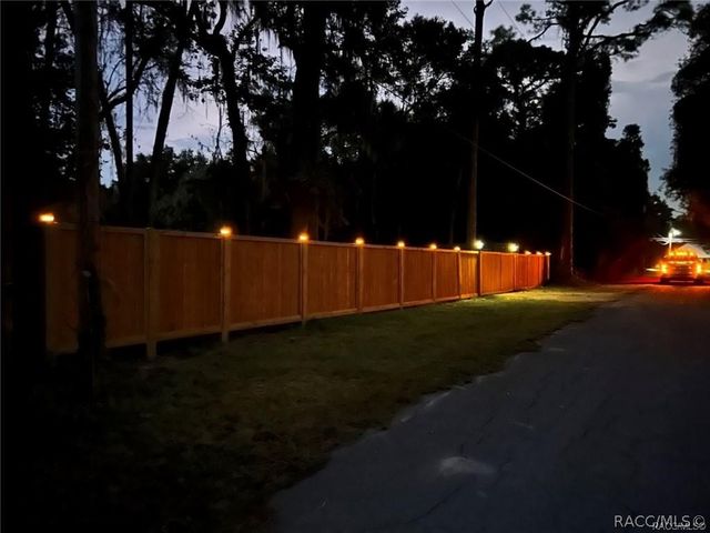 34 Palm Drive, Inglis, FL 34449
