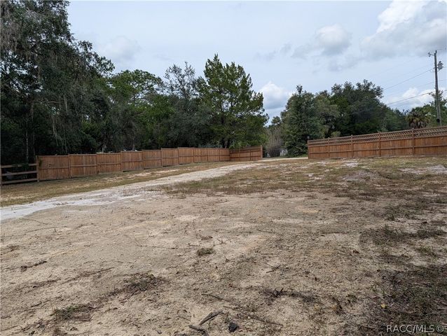 34 Palm Drive, Inglis, FL 34449