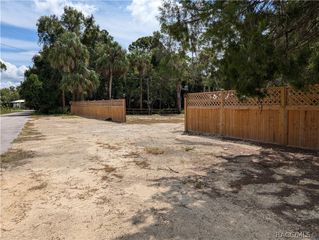 34 Palm Drive, Inglis, FL 34449