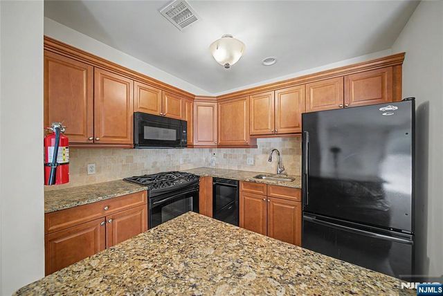 58 Kinderkamack Road 22, Emerson, NJ 07630
