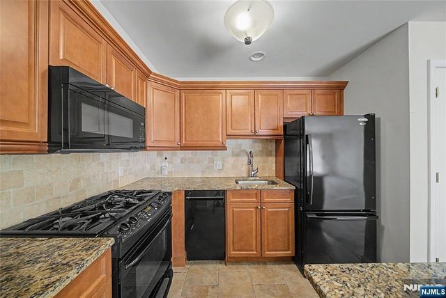 58 Kinderkamack Road 22, Emerson, NJ 07630