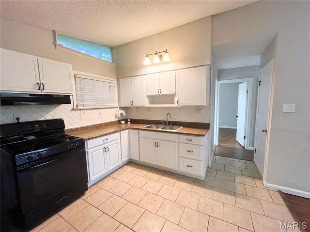 1130 Trampe Avenue, Unincorporated, MO 63138