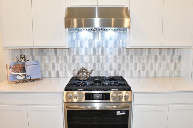 32042 Sweet Pea Meadow, Hockley, TX 77447