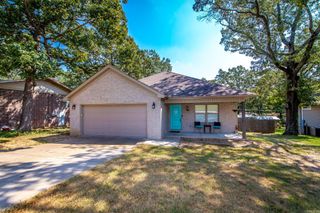 8320 B Holiday Drive, Sherwood, AR 72120