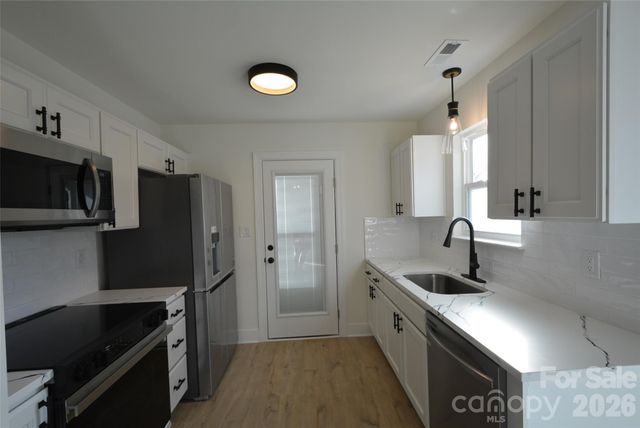 6607 Sullins Road, Charlotte, NC 28214