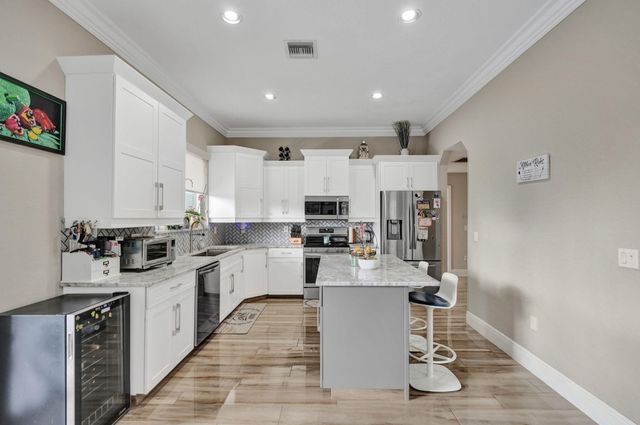 6820 NW 73rd Street, Parkland, FL 33067