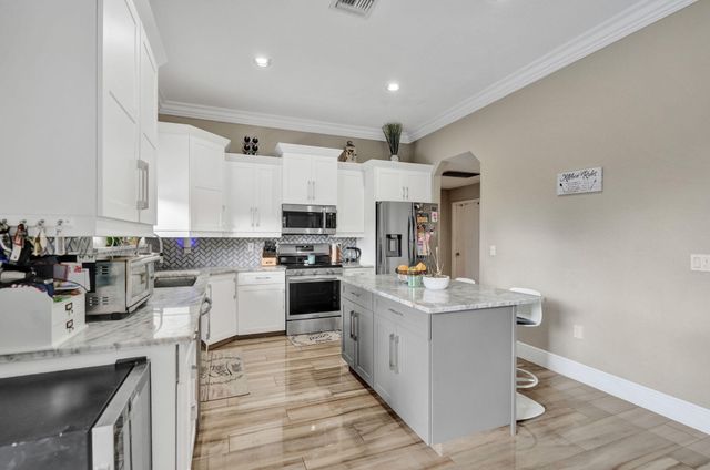 6820 NW 73rd Street, Parkland, FL 33067