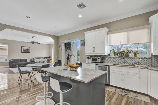 6820 NW 73rd Street, Parkland, FL 33067