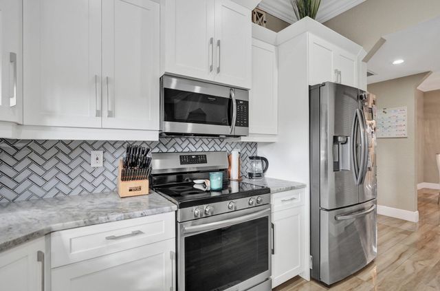 6820 NW 73rd Street, Parkland, FL 33067