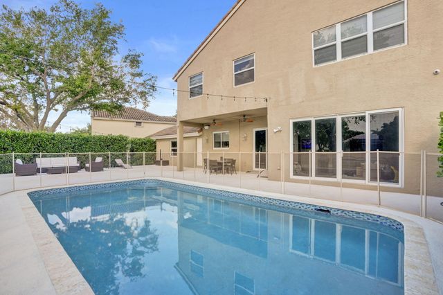 6820 NW 73rd Street, Parkland, FL 33067