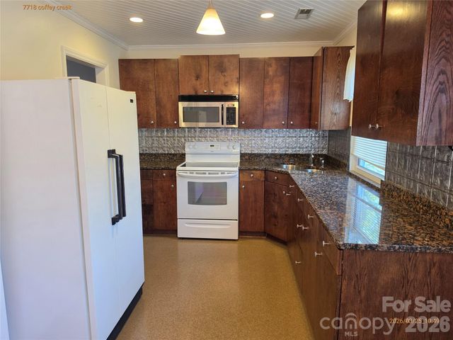 7718 Coffey Creek Drive, Charlotte, NC 28273