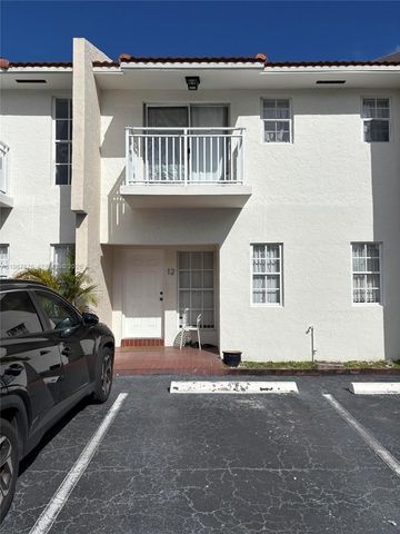 2050 NE 140th St 12, North Miami Beach, FL 33181