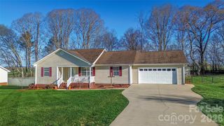 112 Chimney Ridge Lane, Statesville, NC 28625