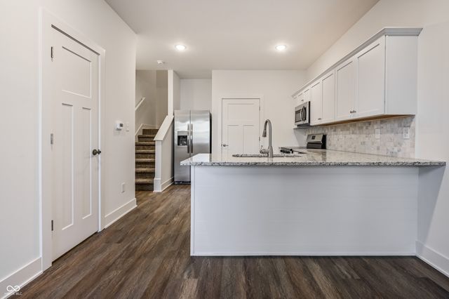 2954 MacPherson Avenue, Indianapolis, IN 46205