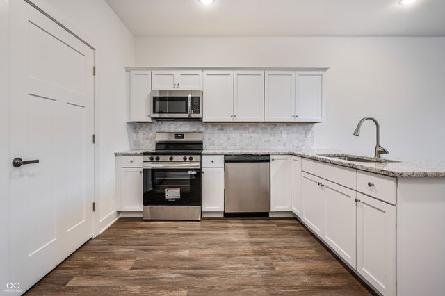 2954 MacPherson Avenue, Indianapolis, IN 46205