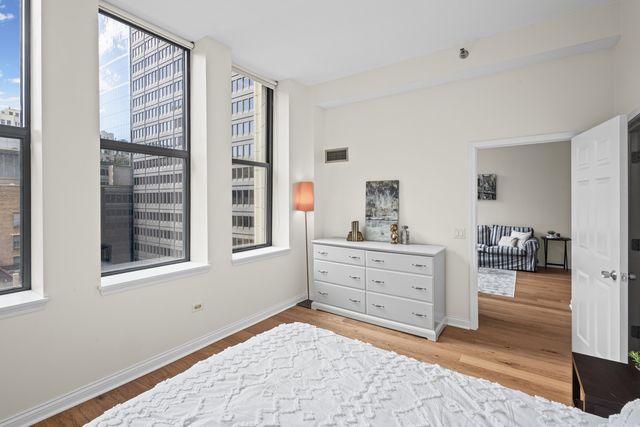 8 W Monroe Street 1103, Chicago, IL 60603