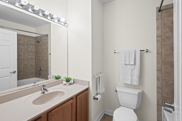 8 W Monroe Street 1103, Chicago, IL 60603