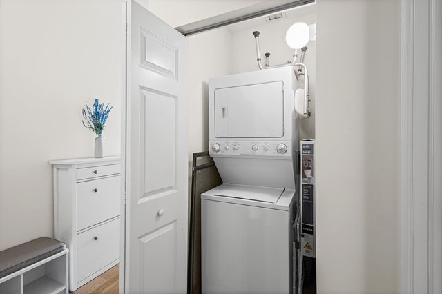 8 W Monroe Street 1103, Chicago, IL 60603
