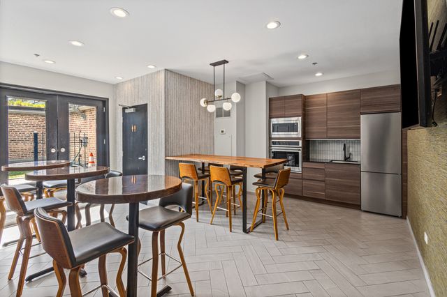 8 W Monroe Street 1103, Chicago, IL 60603