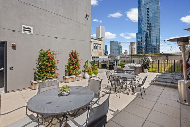 8 W Monroe Street 1103, Chicago, IL 60603
