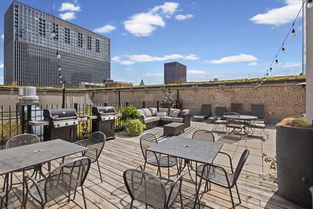 8 W Monroe Street 1103, Chicago, IL 60603