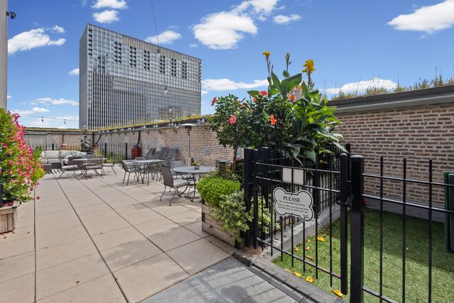 8 W Monroe Street 1103, Chicago, IL 60603