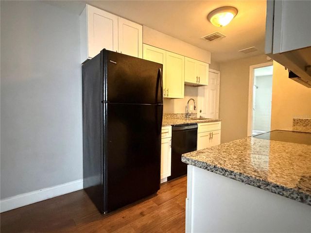 306 LAKE MILLSITE ROAD 8, Bartow, FL 33830