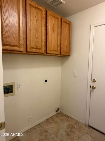 10318 W MISSOURI Avenue, Glendale, AZ 85307