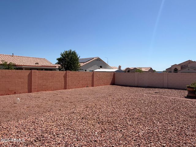 10318 W MISSOURI Avenue, Glendale, AZ 85307