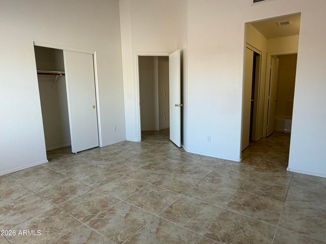 10318 W MISSOURI Avenue, Glendale, AZ 85307