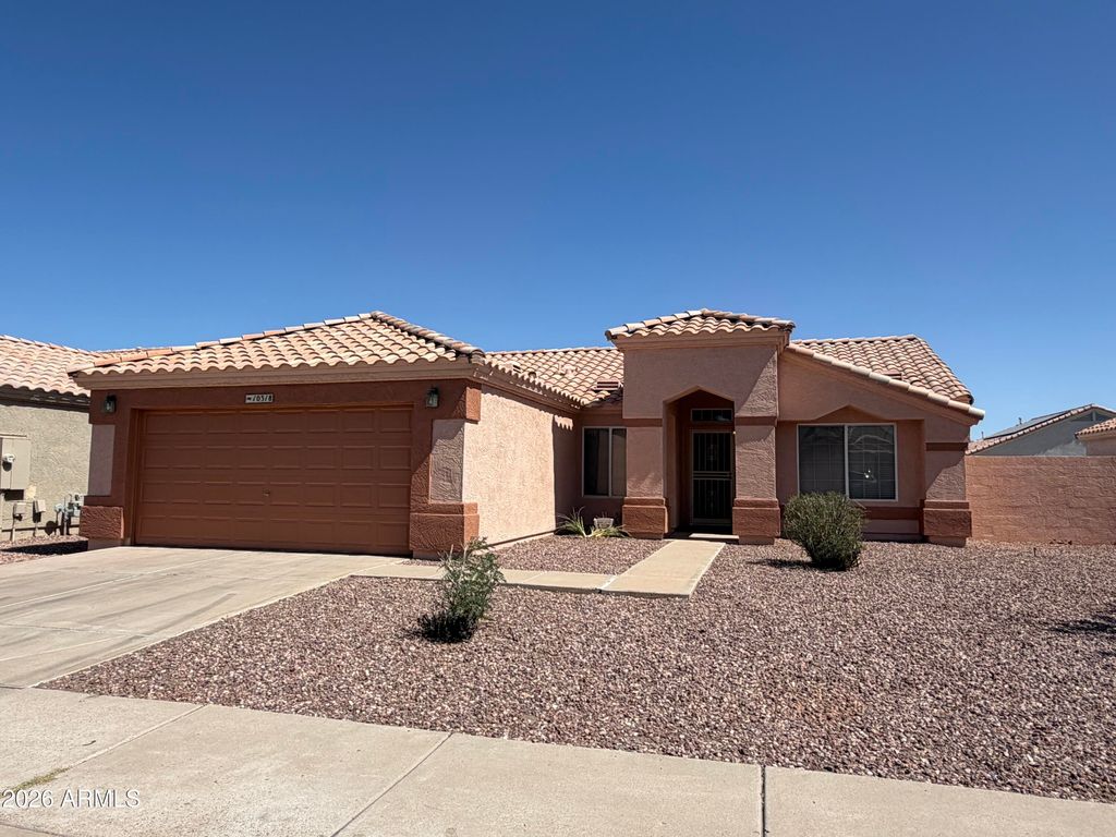 10318 W MISSOURI Avenue, Glendale, AZ 85307