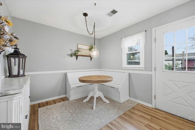 56 DEWSBURY LN, Quakertown, PA 18951