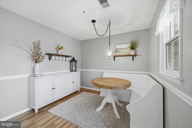 56 DEWSBURY LN, Quakertown, PA 18951