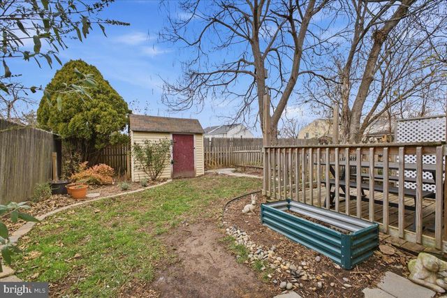 56 DEWSBURY LN, Quakertown, PA 18951