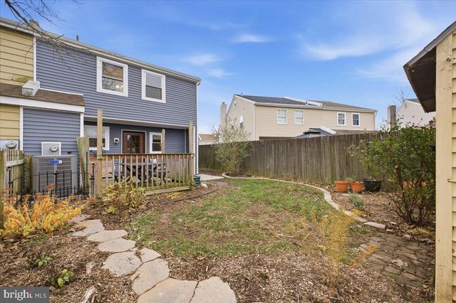 56 DEWSBURY LN, Quakertown, PA 18951