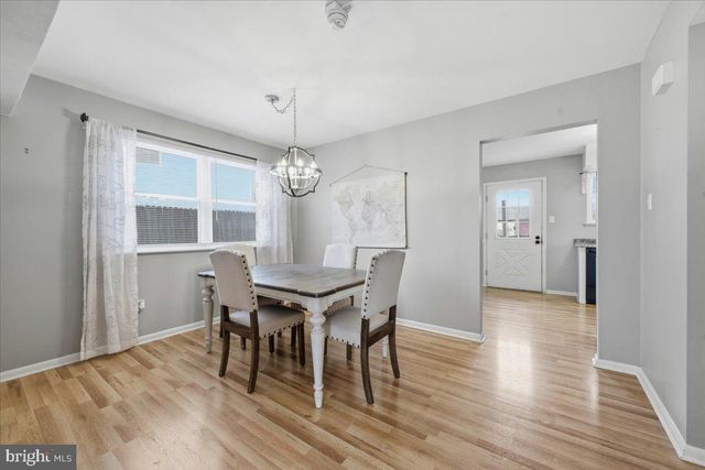 56 DEWSBURY LN, Quakertown, PA 18951