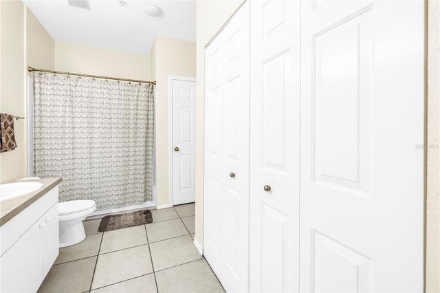 4333 BAYSIDE VILLAGE DRIVE 320, Tampa, FL 33615