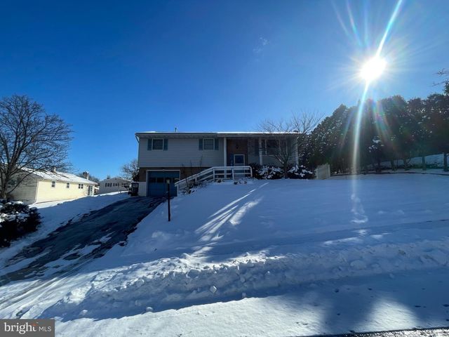 901 DENISE DR, Birdsboro, PA 19508