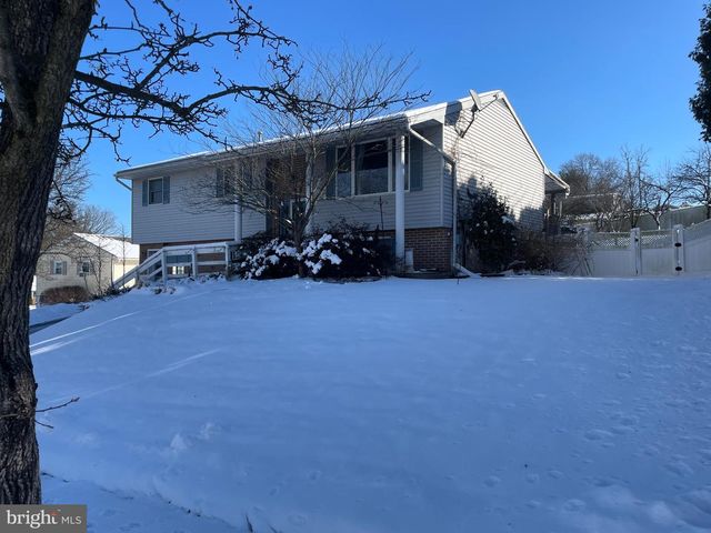 901 DENISE DR, Birdsboro, PA 19508