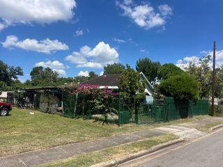 5107 Evella Street, Houston, TX 77026