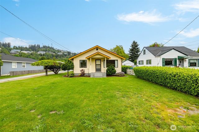1309 State Rt 20, Burlington, WA 98233