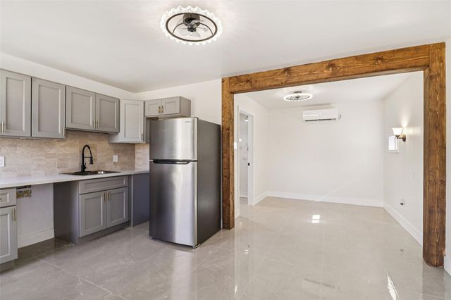 1307 Saddle Rock Drive, Houston, TX 77088