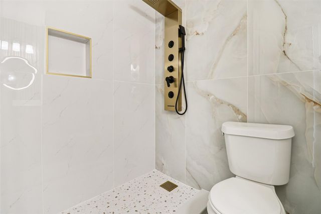 1307 Saddle Rock Drive, Houston, TX 77088