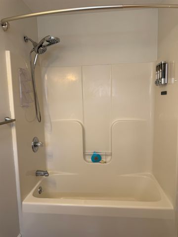 12 Vermont Drive, Hartford, VT 05001